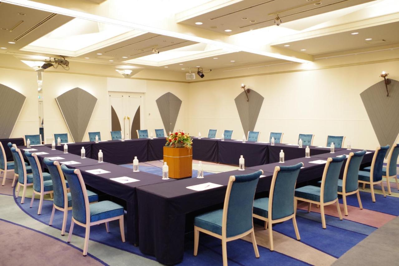 Ana Holiday Inn Resort Miyazaki By Ihg Exterior photo